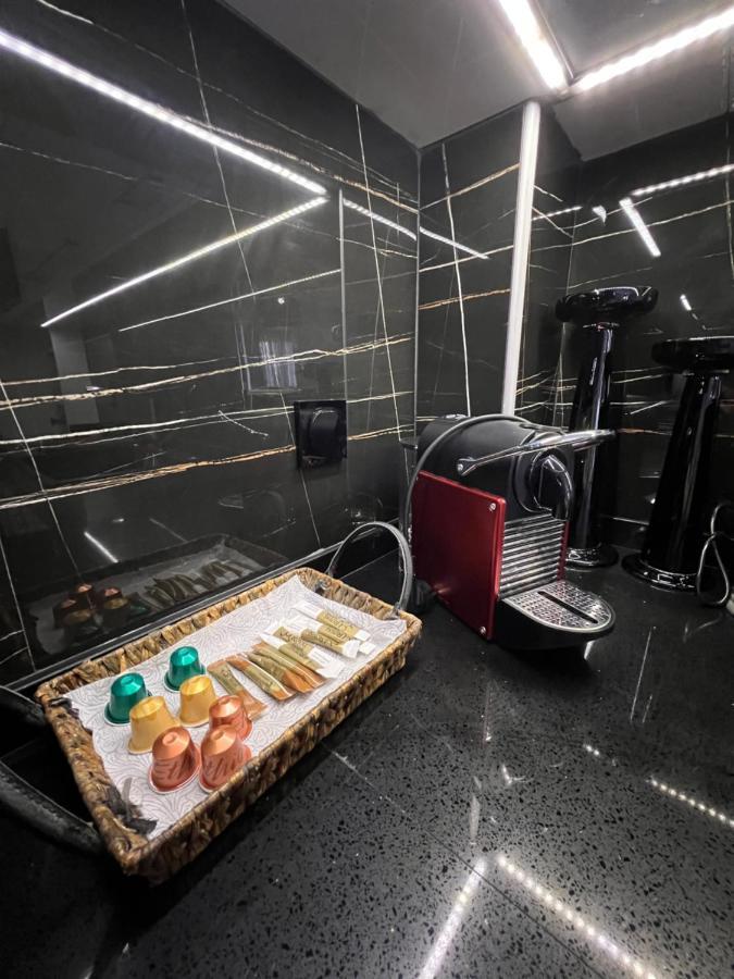Modern Apartment Close To Airport With Gym And Bbq Iráklio Kültér fotó